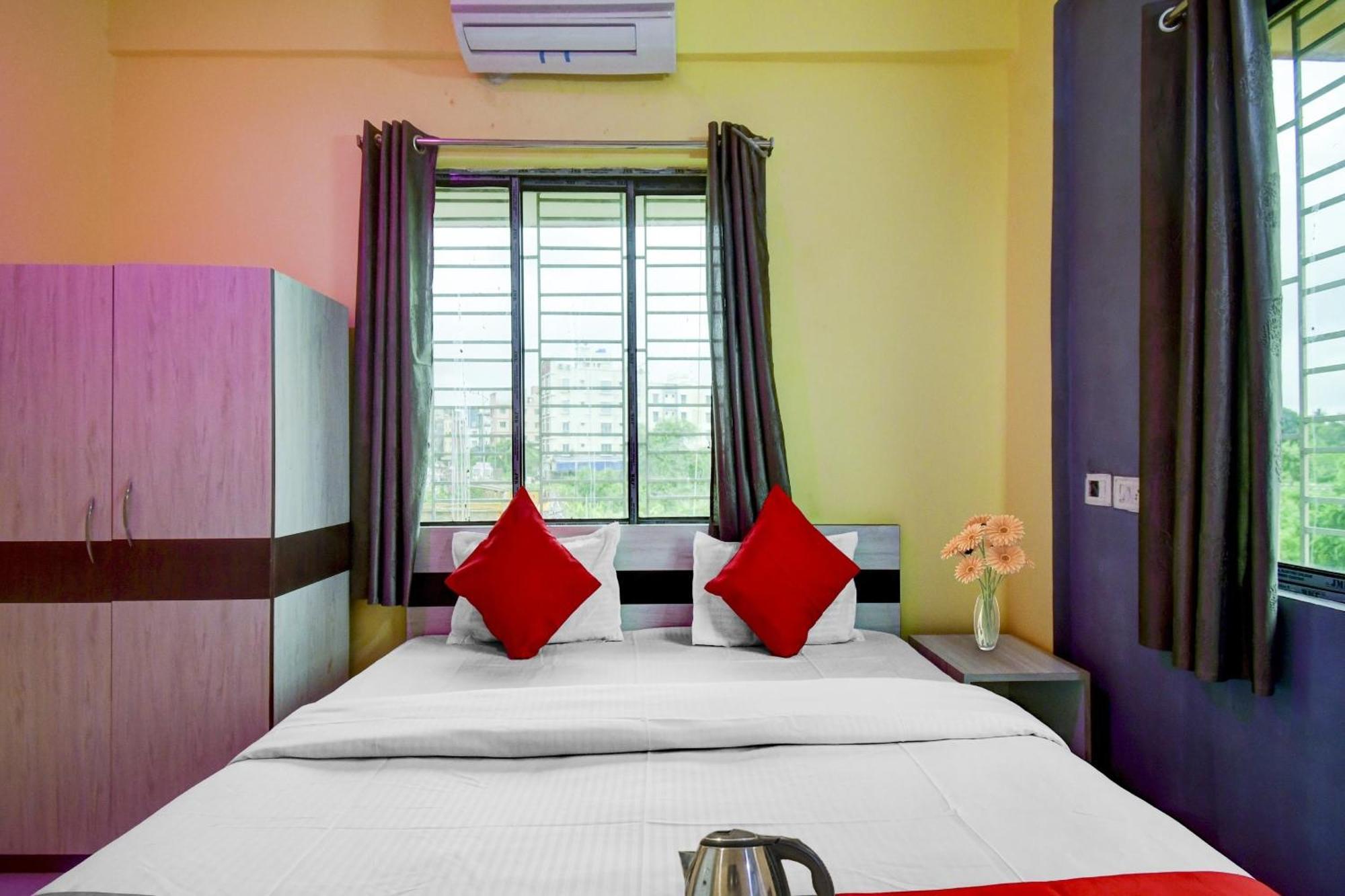 Super Hotel O 4 Friends Calcutta Exterior foto